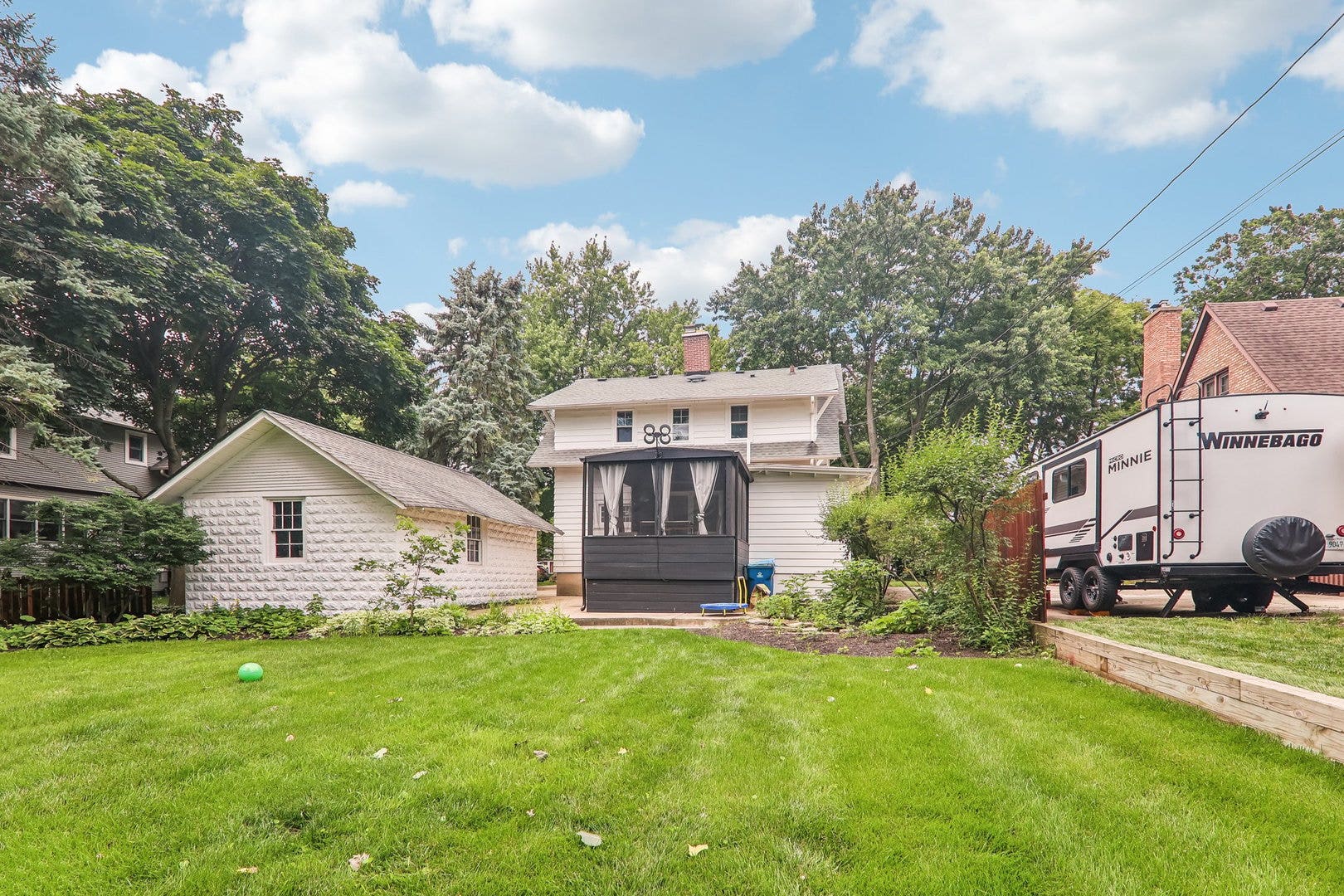 4917 Highland Avenue, Downers Grove, IL 60515 4917 Highland Avenue, Downers Grove, IL 60515