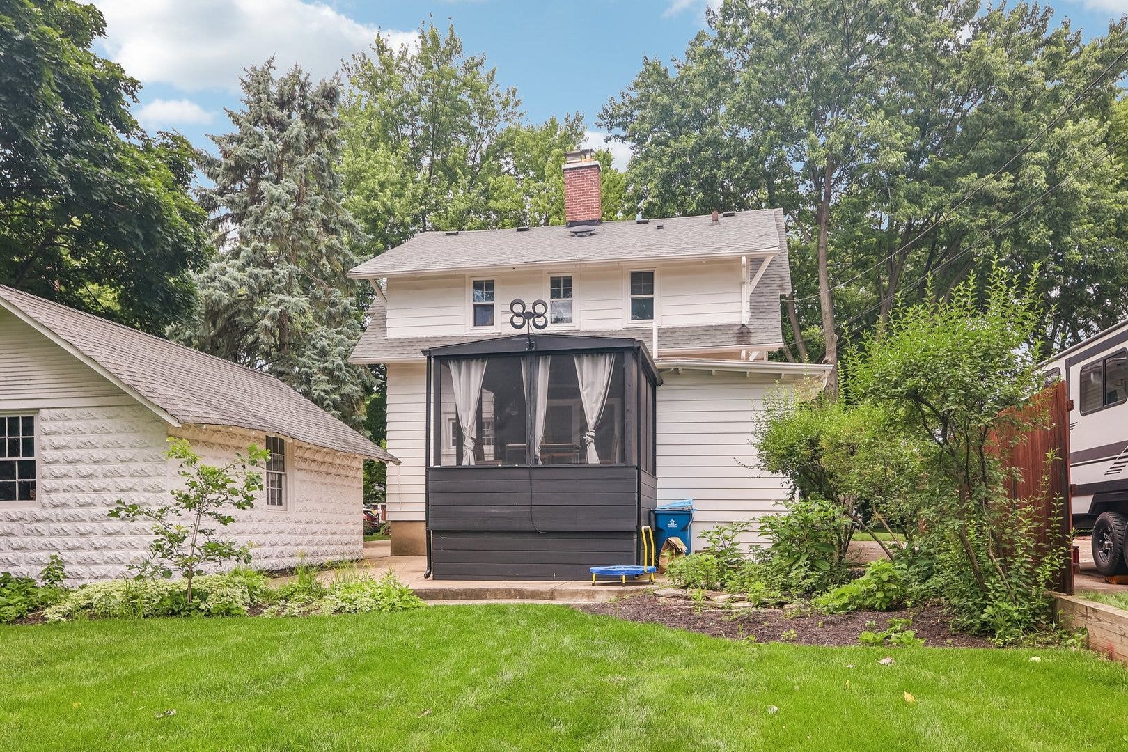 4917 Highland Avenue, Downers Grove, IL 60515 4917 Highland Avenue, Downers Grove, IL 60515