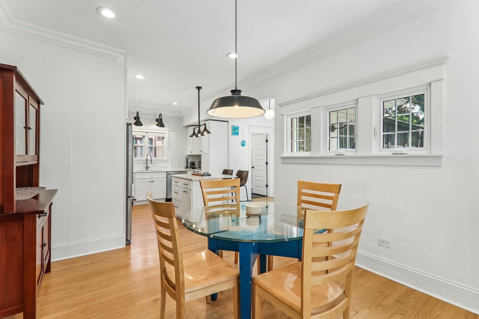 4917 Highland Avenue, Downers Grove, IL 60515 4917 Highland Avenue, Downers Grove, IL 60515