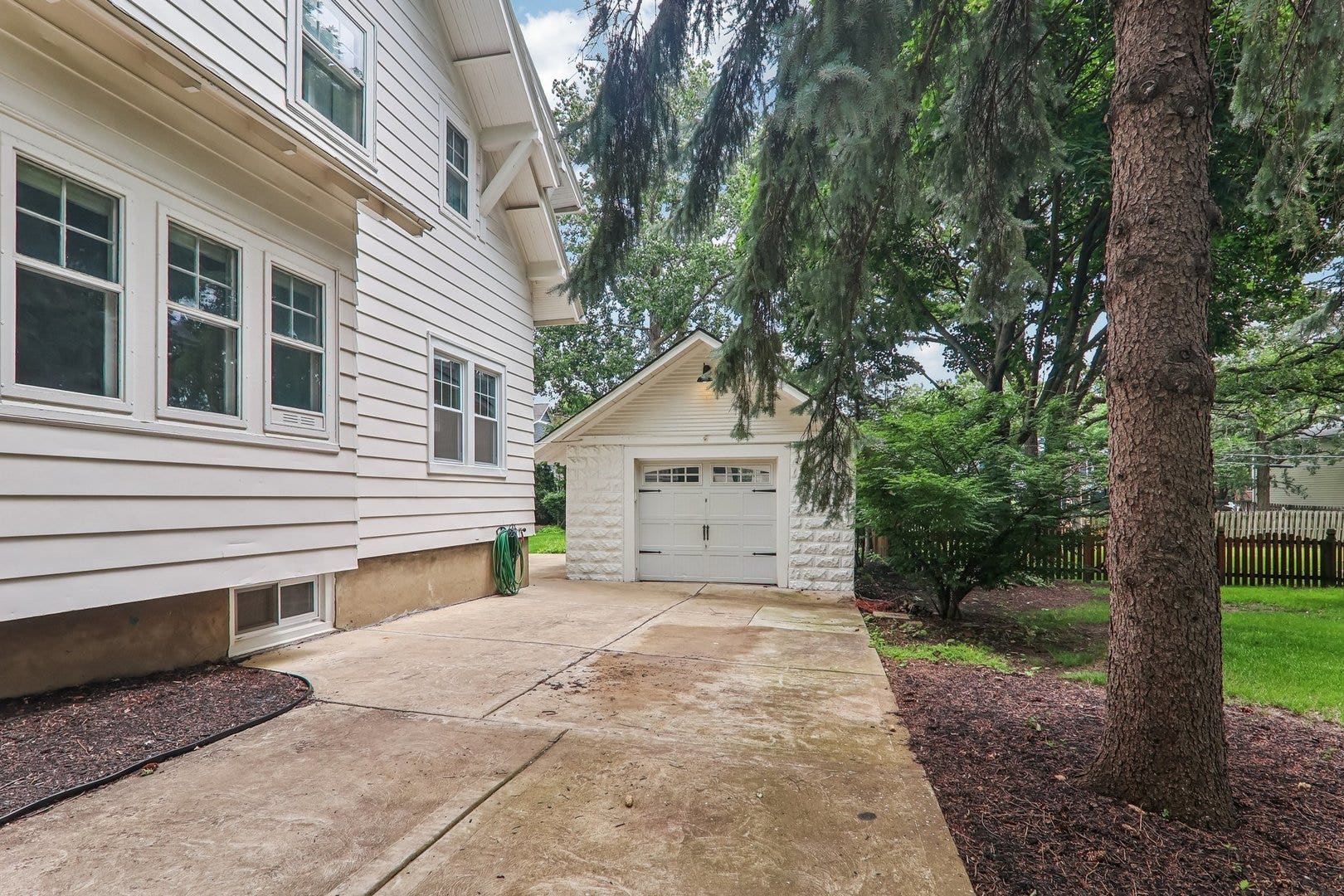 4917 Highland Avenue, Downers Grove, IL 60515 4917 Highland Avenue, Downers Grove, IL 60515