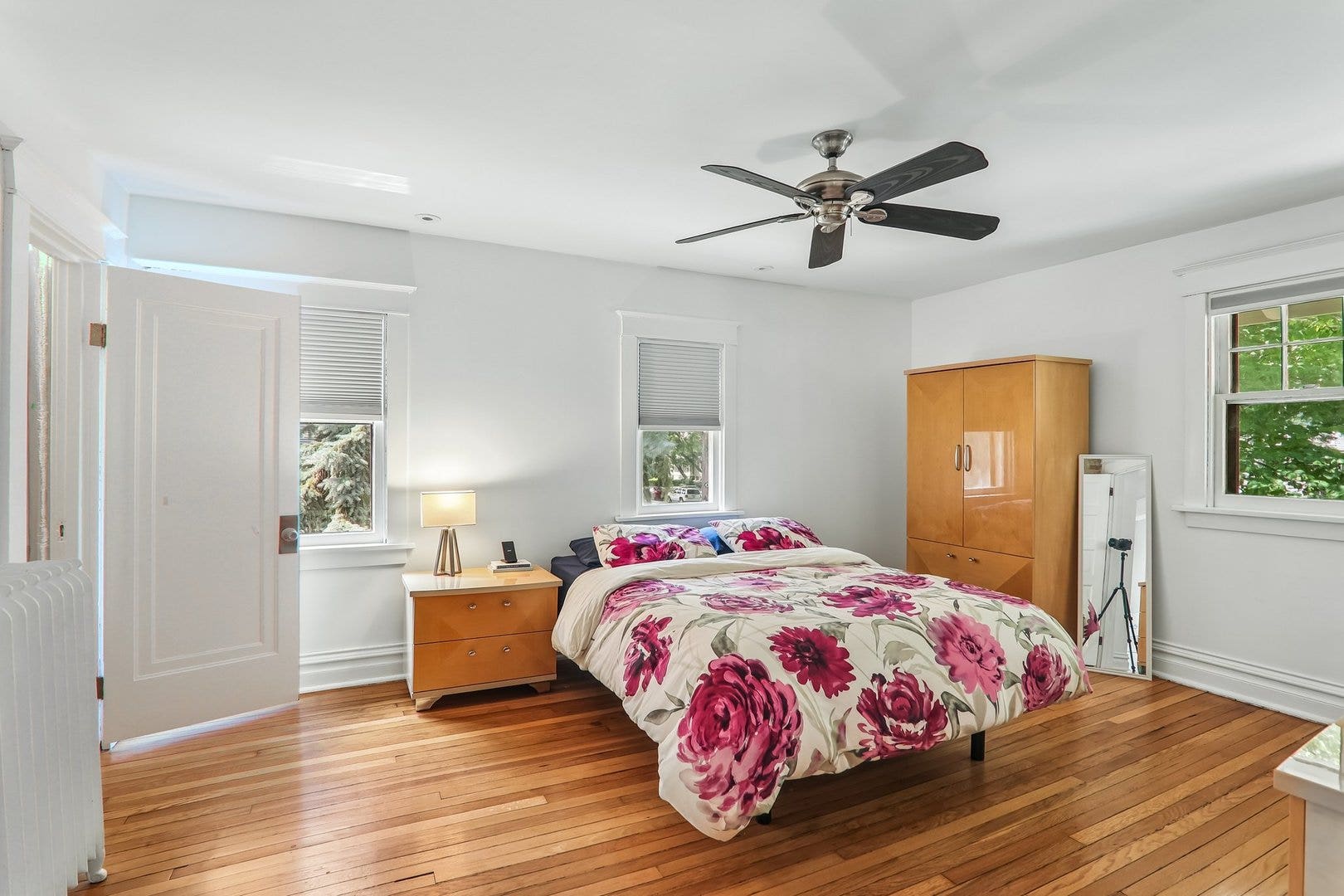 4917 Highland Avenue, Downers Grove, IL 60515 4917 Highland Avenue, Downers Grove, IL 60515