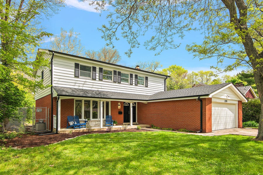 Property photo for 2209 Collett Lane, Flossmoor, IL