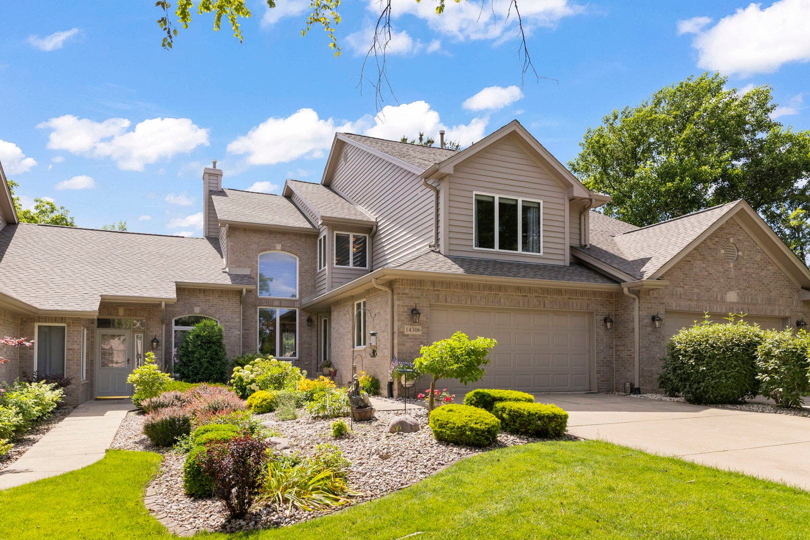 14306 S Blue Spruce Court, Orland Park, IL 60462 14306 S Blue Spruce Court, Orland Park, IL 60462