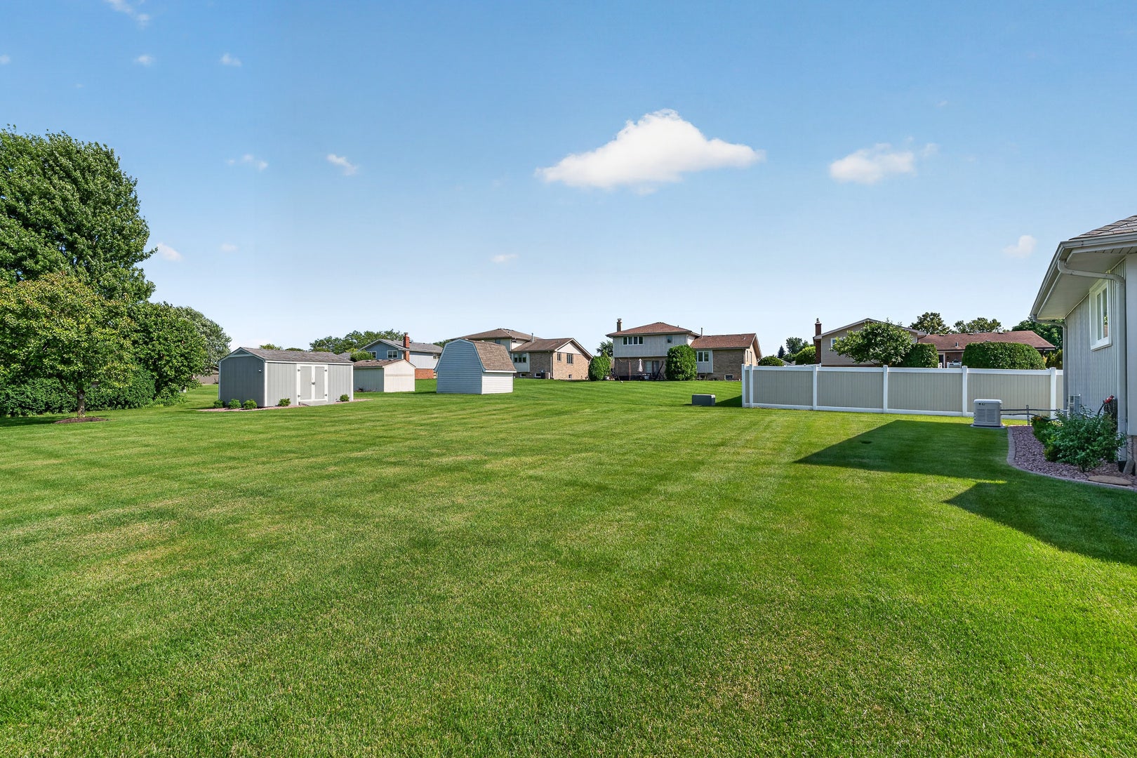 15301 Rosarie Drive, Homer Glen, IL 60491 15301 Rosarie Drive, Homer Glen, IL 60491