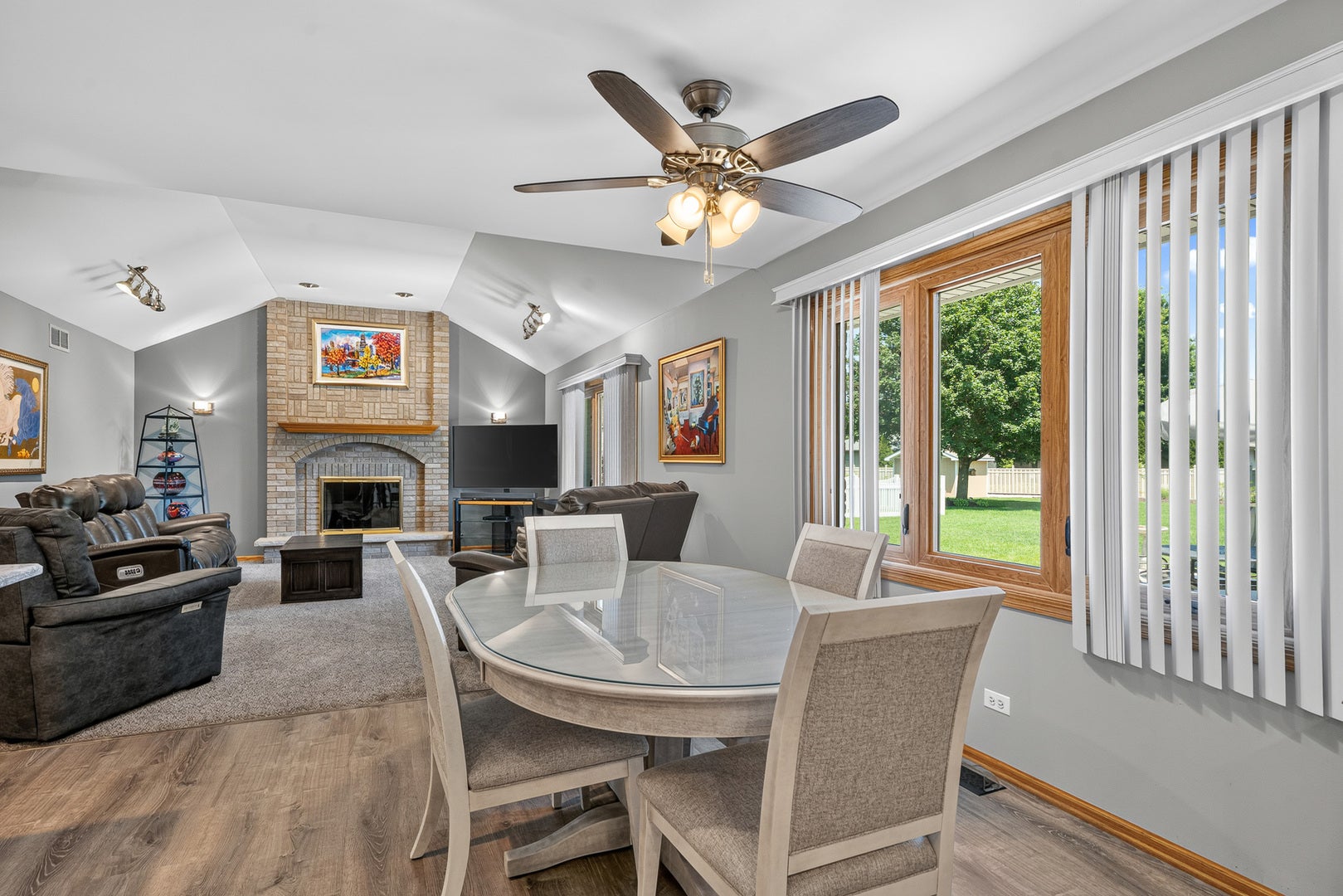 15301 Rosarie Drive, Homer Glen, IL 60491 15301 Rosarie Drive, Homer Glen, IL 60491