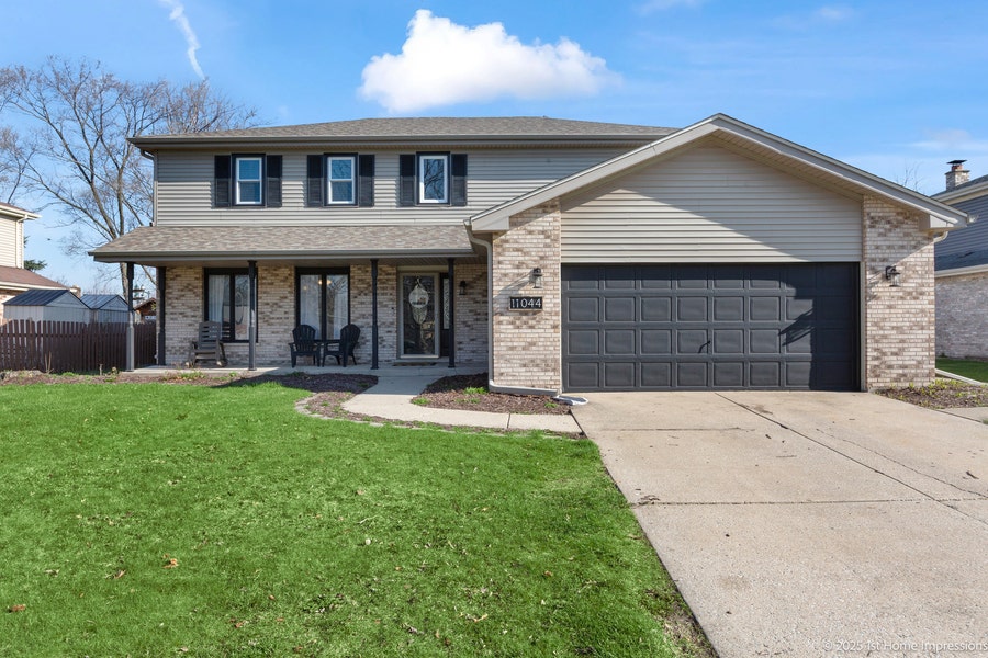 Property photo for 11044 Granite Drive, Mokena, IL