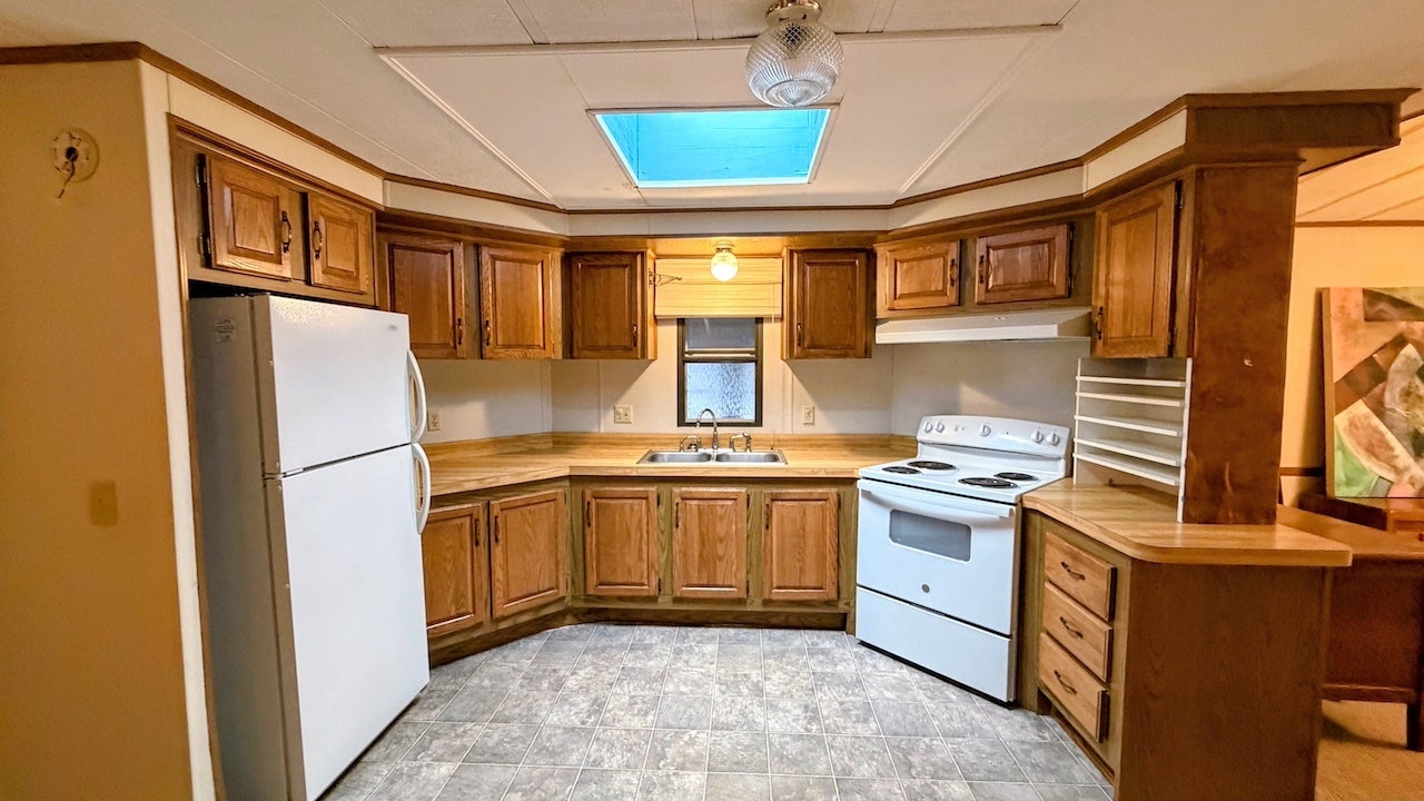1170 Rainbow Road, Elgin, IL 60123 1170 Rainbow Road, Elgin, IL 60123