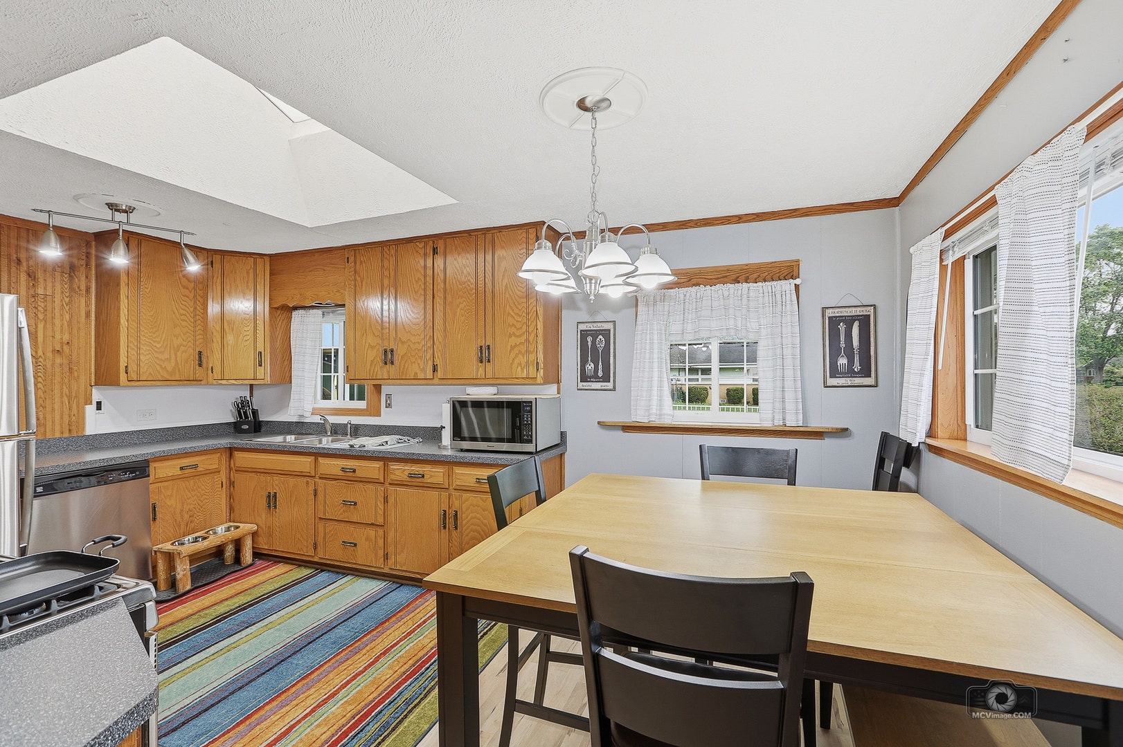 6021 Jody Lane, Tinley Park, IL 60477 6021 Jody Lane, Tinley Park, IL 60477