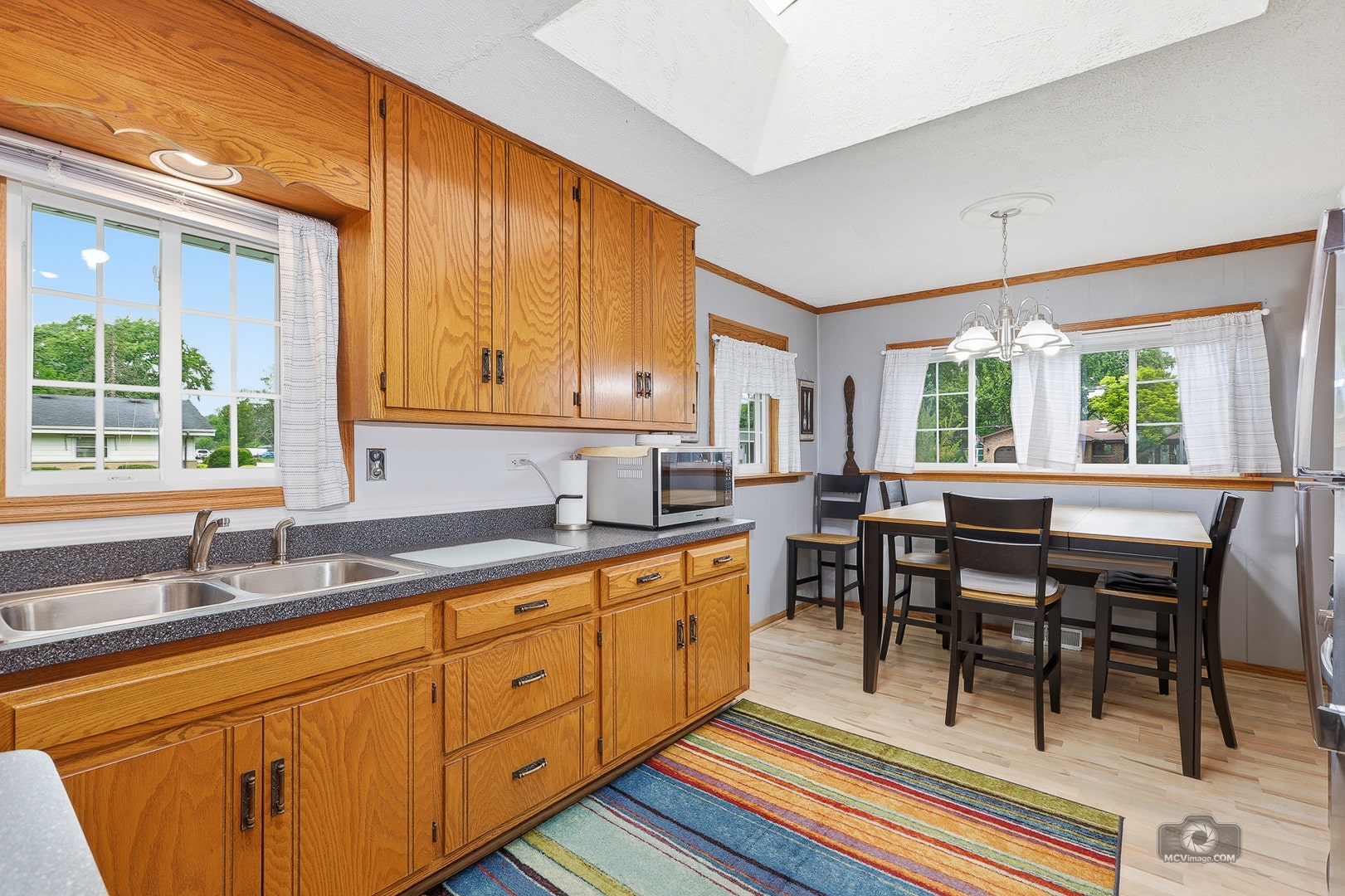 6021 Jody Lane, Tinley Park, IL 60477 6021 Jody Lane, Tinley Park, IL 60477