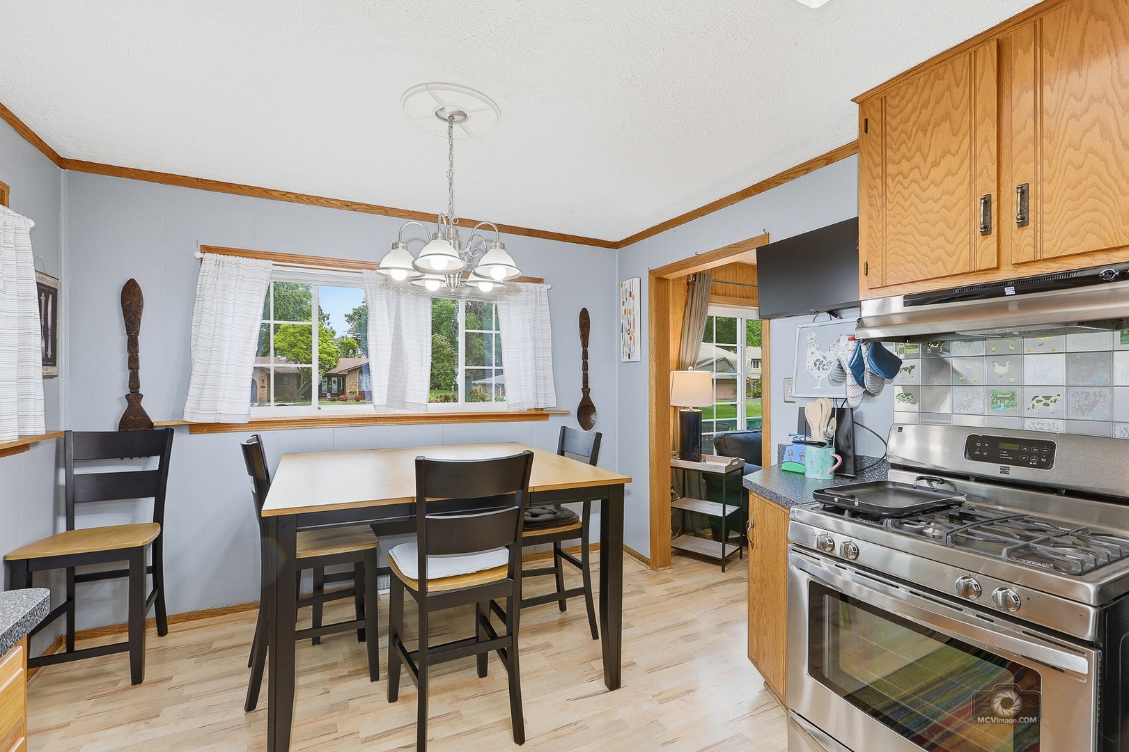 6021 Jody Lane, Tinley Park, IL 60477 6021 Jody Lane, Tinley Park, IL 60477