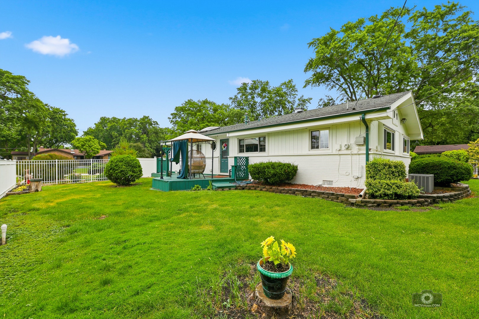 6021 Jody Lane, Tinley Park, IL 60477 6021 Jody Lane, Tinley Park, IL 60477