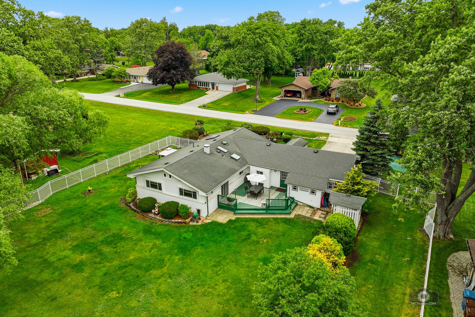 6021 Jody Lane, Tinley Park, IL 60477 6021 Jody Lane, Tinley Park, IL 60477