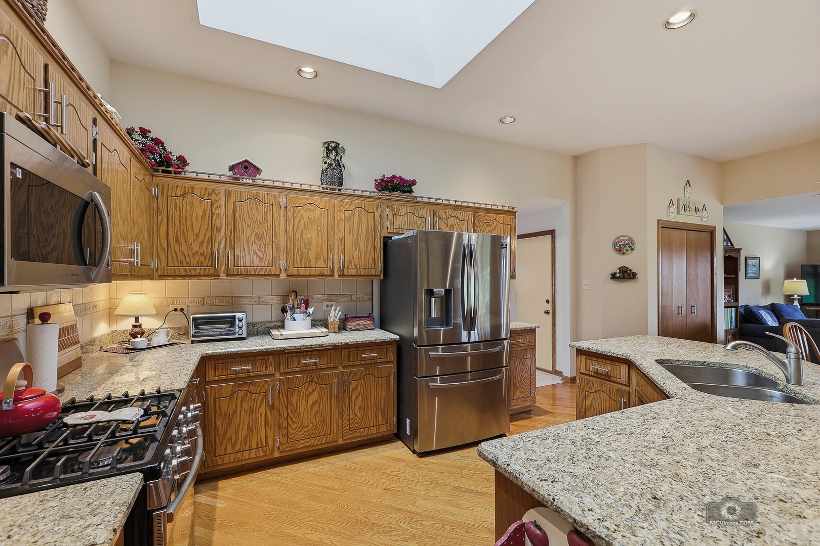 19600 Edgebrook Lane, Tinley Park, IL 60487 19600 Edgebrook Lane, Tinley Park, IL 60487