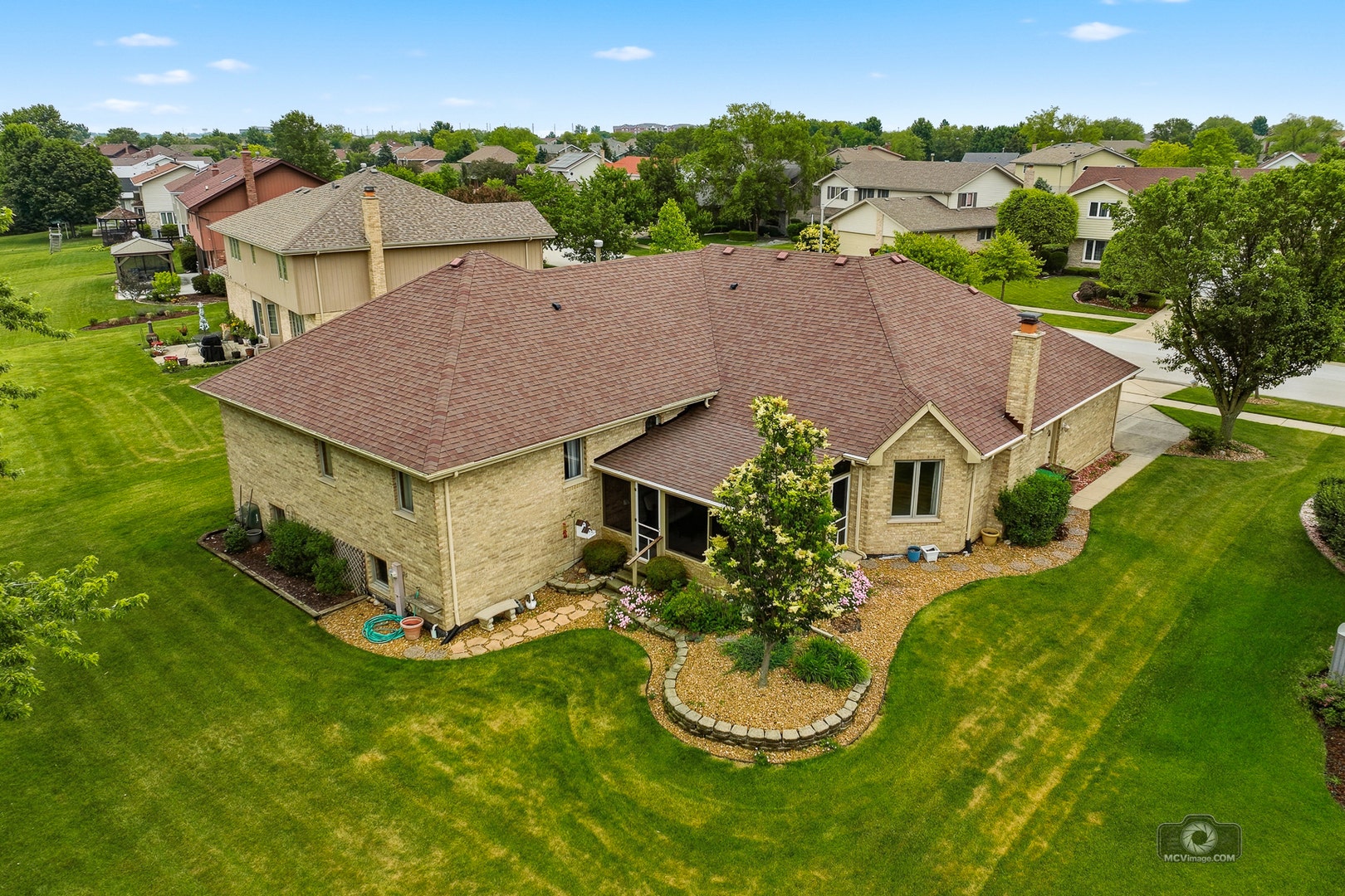 19600 Edgebrook Lane, Tinley Park, IL 60487 19600 Edgebrook Lane, Tinley Park, IL 60487