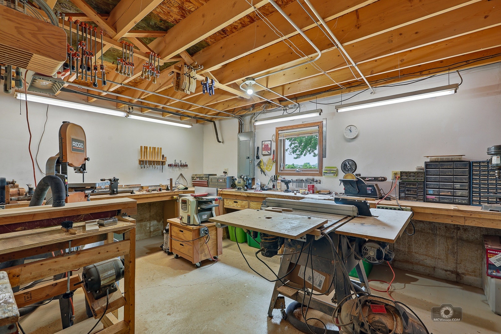 19600 Edgebrook Lane, Tinley Park, IL 60487 19600 Edgebrook Lane, Tinley Park, IL 60487