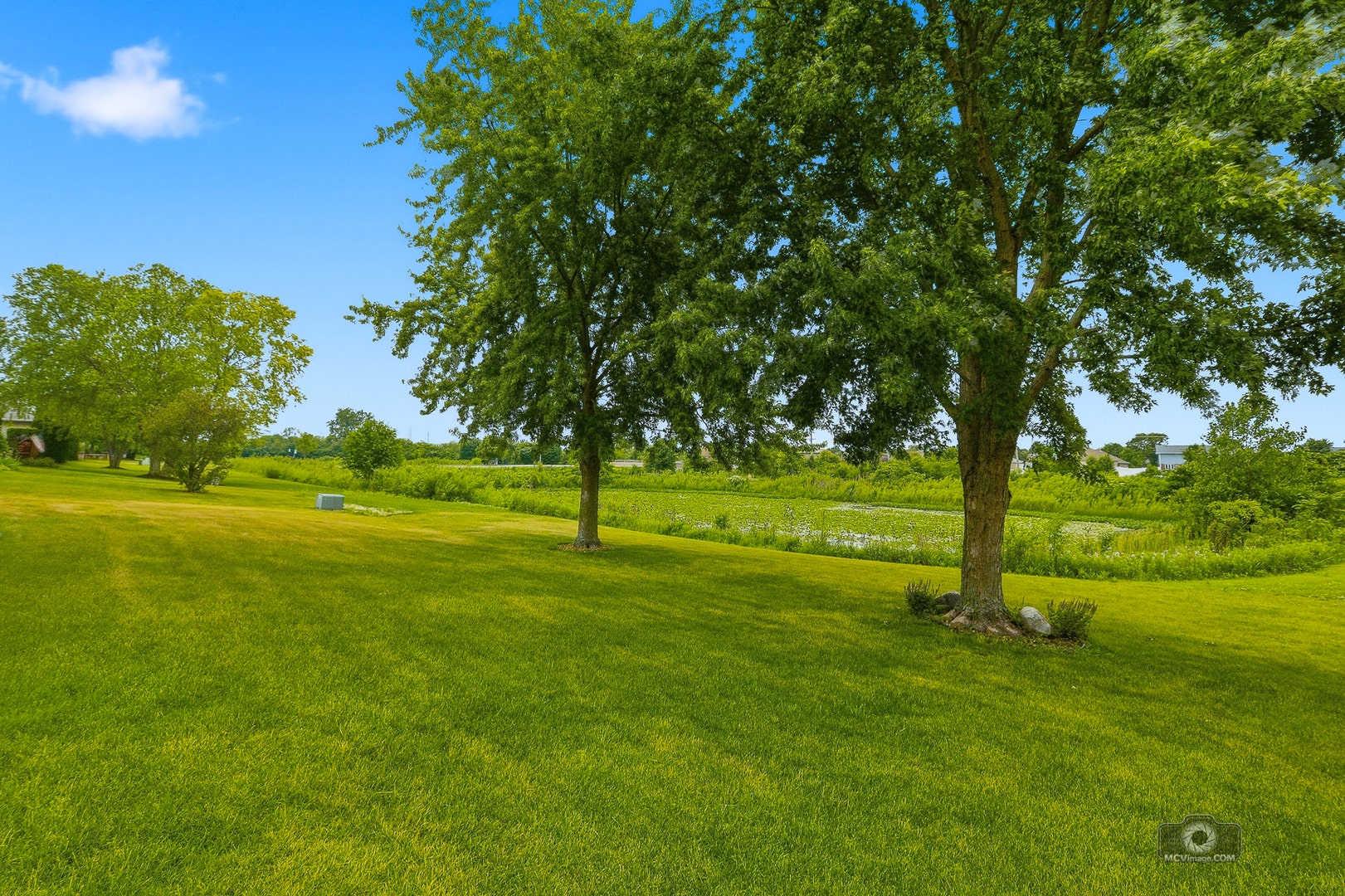 19600 Edgebrook Lane, Tinley Park, IL 60487 19600 Edgebrook Lane, Tinley Park, IL 60487
