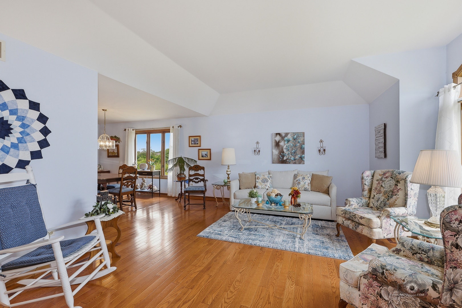 19600 Edgebrook Lane, Tinley Park, IL 60487 19600 Edgebrook Lane, Tinley Park, IL 60487