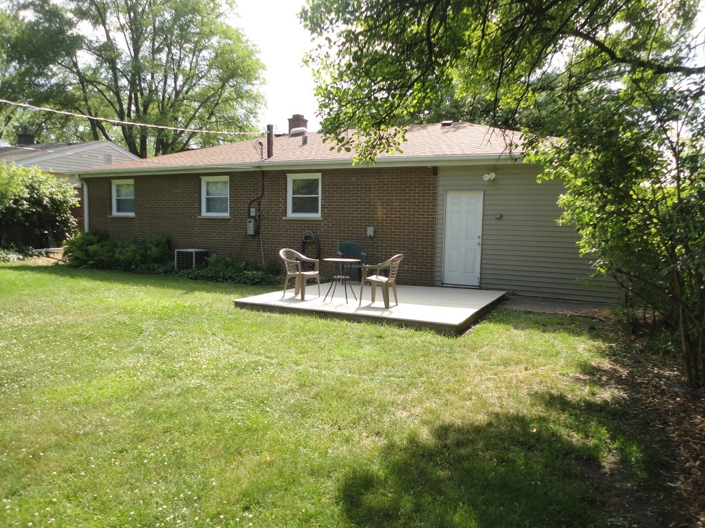 6325 Dunham Road, Downers Grove, IL 60516 6325 Dunham Road, Downers Grove, IL 60516