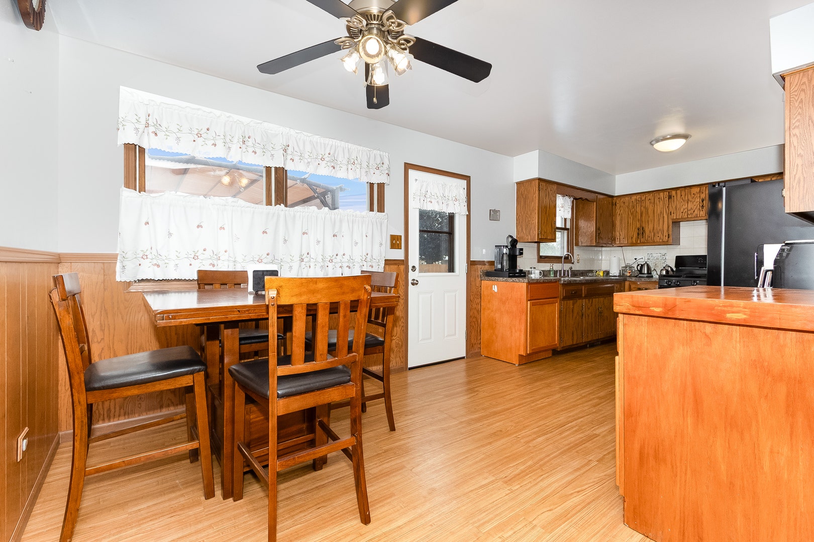 3842 Jonathan Simpson Drive, Joliet, IL 60431 3842 Jonathan Simpson Drive, Joliet, IL 60431