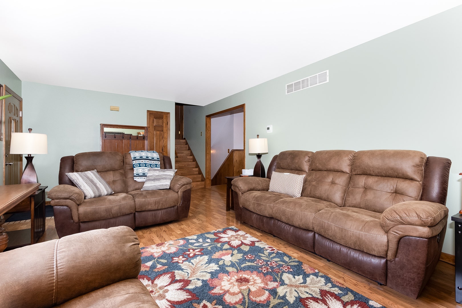3842 Jonathan Simpson Drive, Joliet, IL 60431 3842 Jonathan Simpson Drive, Joliet, IL 60431