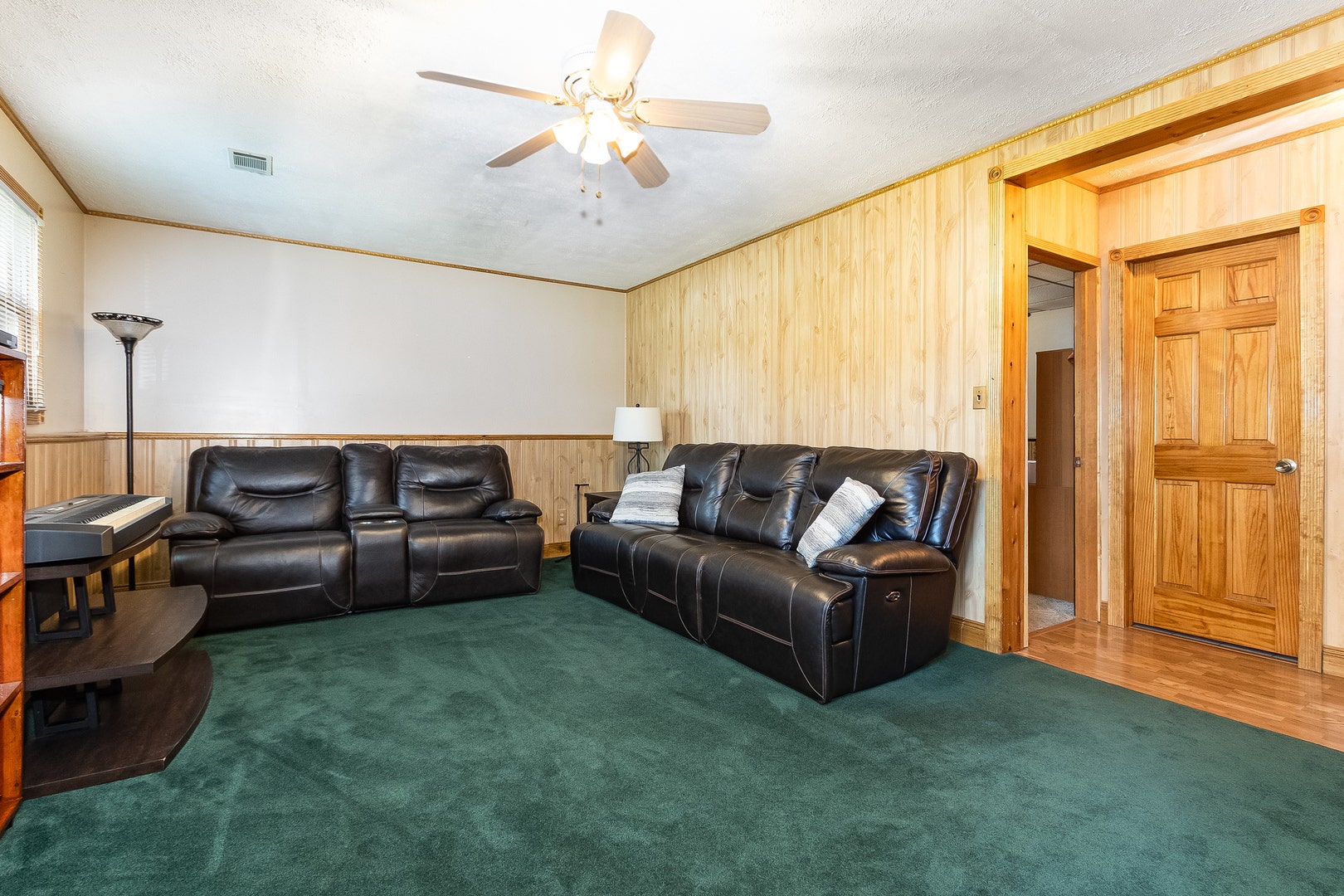 3842 Jonathan Simpson Drive, Joliet, IL 60431 3842 Jonathan Simpson Drive, Joliet, IL 60431