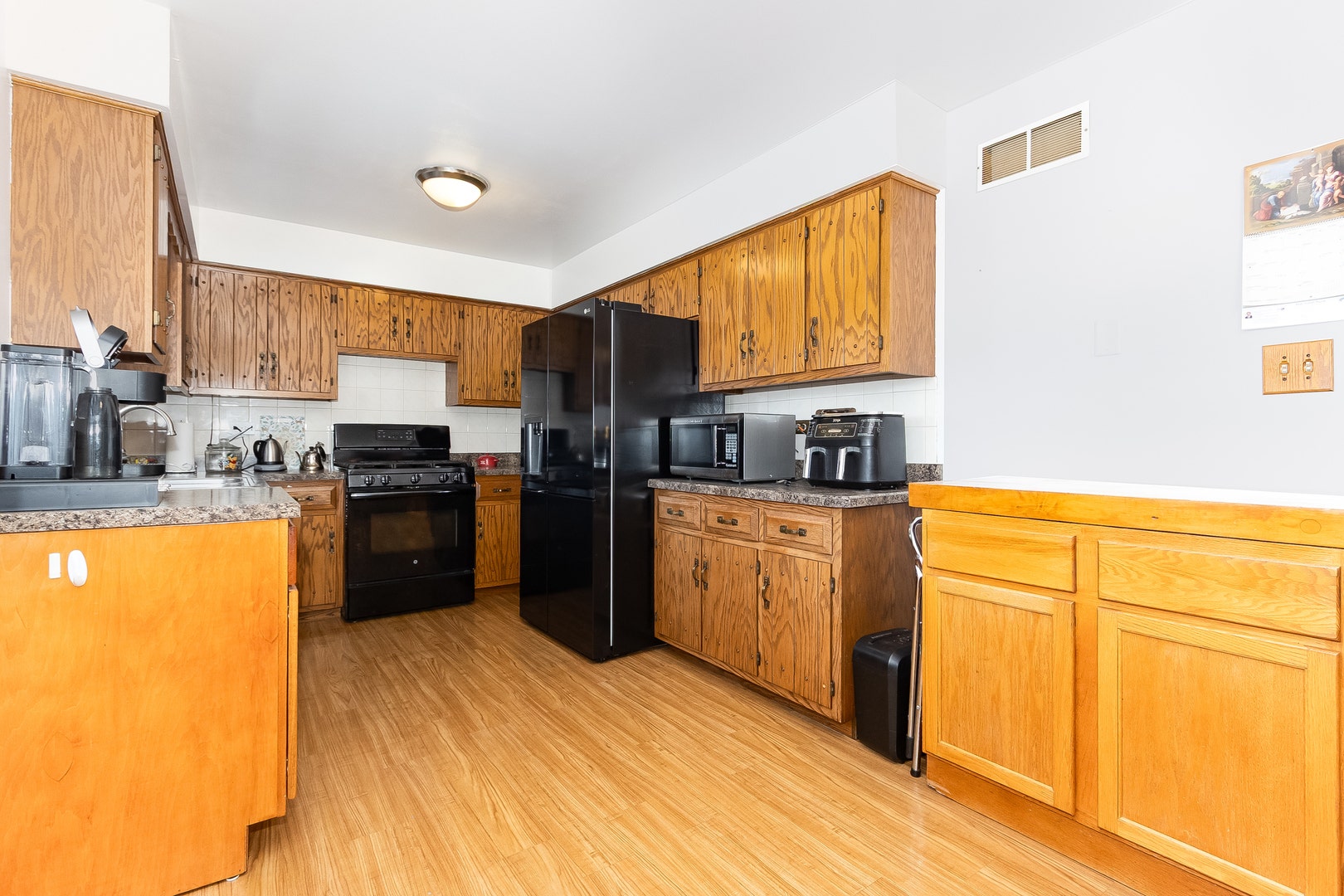 3842 Jonathan Simpson Drive, Joliet, IL 60431 3842 Jonathan Simpson Drive, Joliet, IL 60431