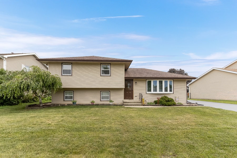 Property photo for 3842 Jonathan Simpson Drive, Joliet, IL