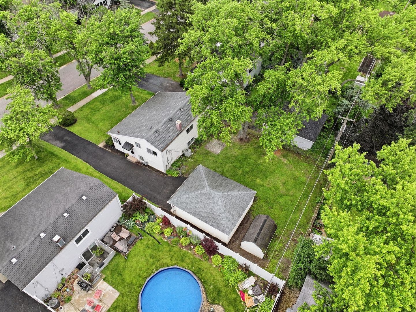1033 Kip Place, Lemont, IL 60439 1033 Kip Place, Lemont, IL 60439