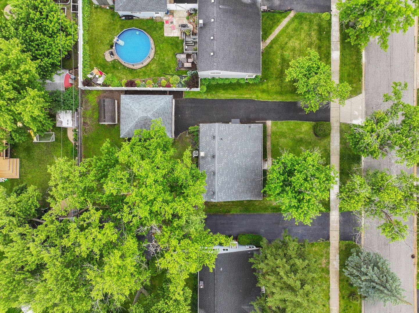 1033 Kip Place, Lemont, IL 60439 1033 Kip Place, Lemont, IL 60439