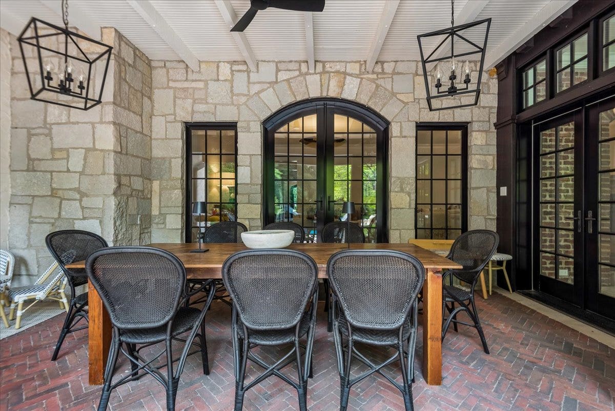 86 Prospect Avenue, Highland Park, IL 60035 86 Prospect Avenue, Highland Park, IL 60035