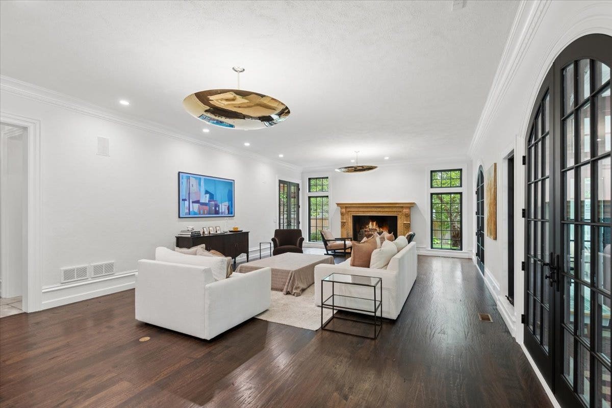 86 Prospect Avenue, Highland Park, IL 60035 86 Prospect Avenue, Highland Park, IL 60035