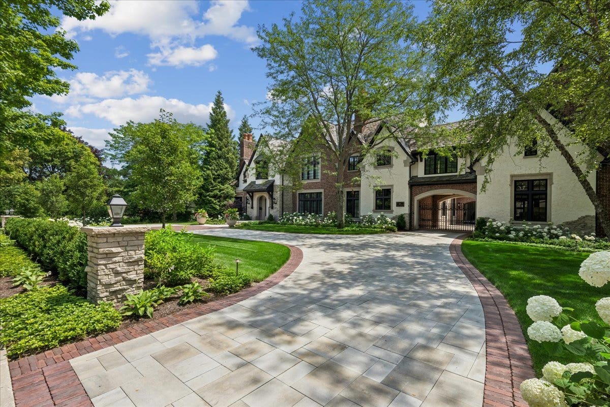 86 Prospect Avenue, Highland Park, IL 60035 86 Prospect Avenue, Highland Park, IL 60035