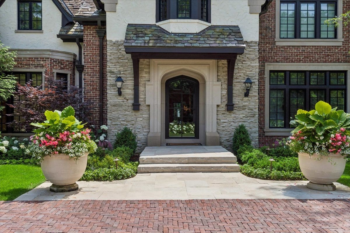 86 Prospect Avenue, Highland Park, IL 60035 86 Prospect Avenue, Highland Park, IL 60035