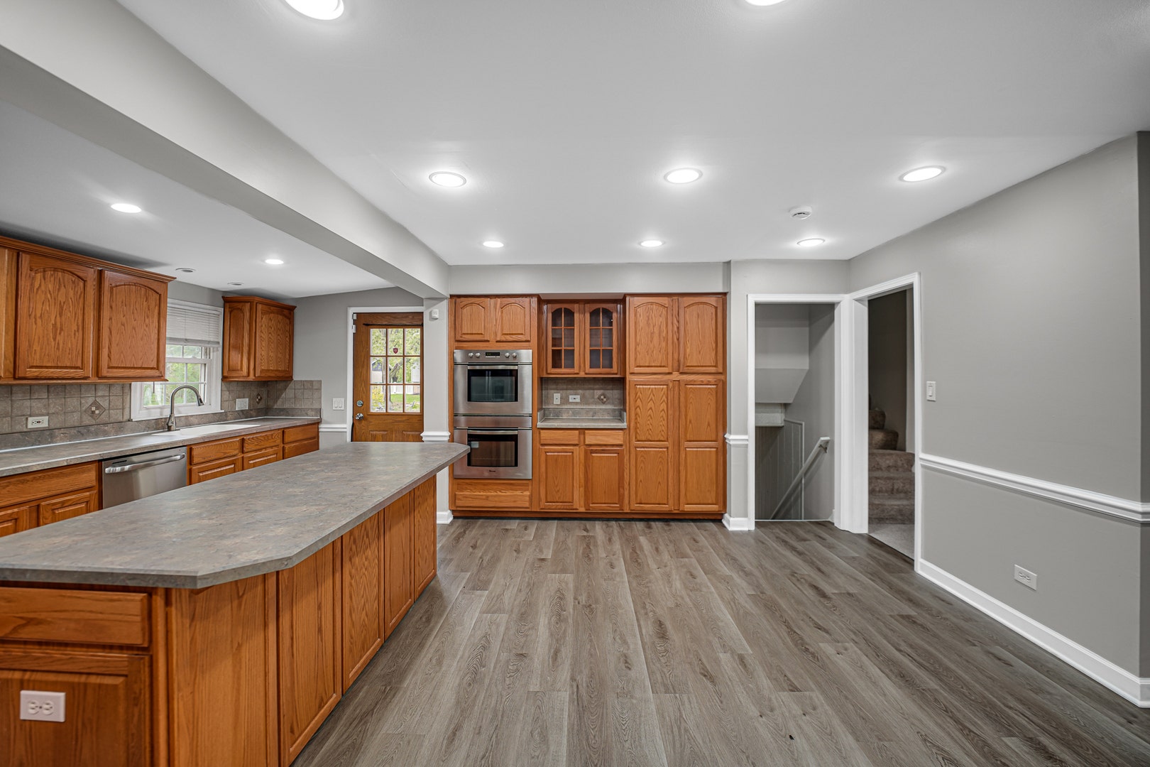 16230 76th Avenue, Tinley Park, IL 60477 16230 76th Avenue, Tinley Park, IL 60477