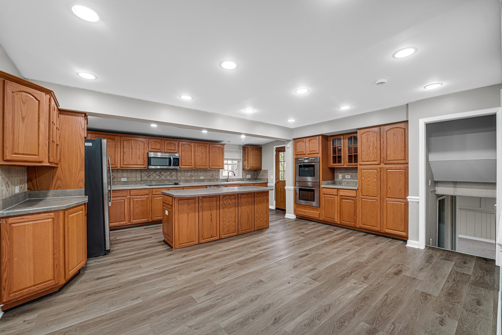 16230 76th Avenue, Tinley Park, IL 60477 16230 76th Avenue, Tinley Park, IL 60477