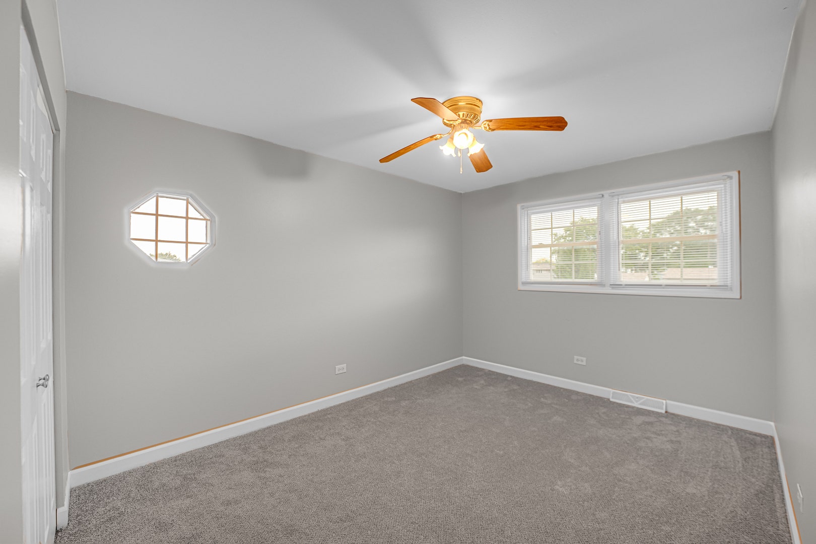 16230 76th Avenue, Tinley Park, IL 60477 16230 76th Avenue, Tinley Park, IL 60477