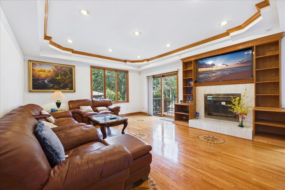 238 Westmoreland Drive, Wilmette, IL 60091 238 Westmoreland Drive, Wilmette, IL 60091