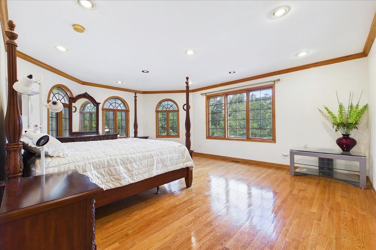 238 Westmoreland Drive, Wilmette, IL 60091 238 Westmoreland Drive, Wilmette, IL 60091