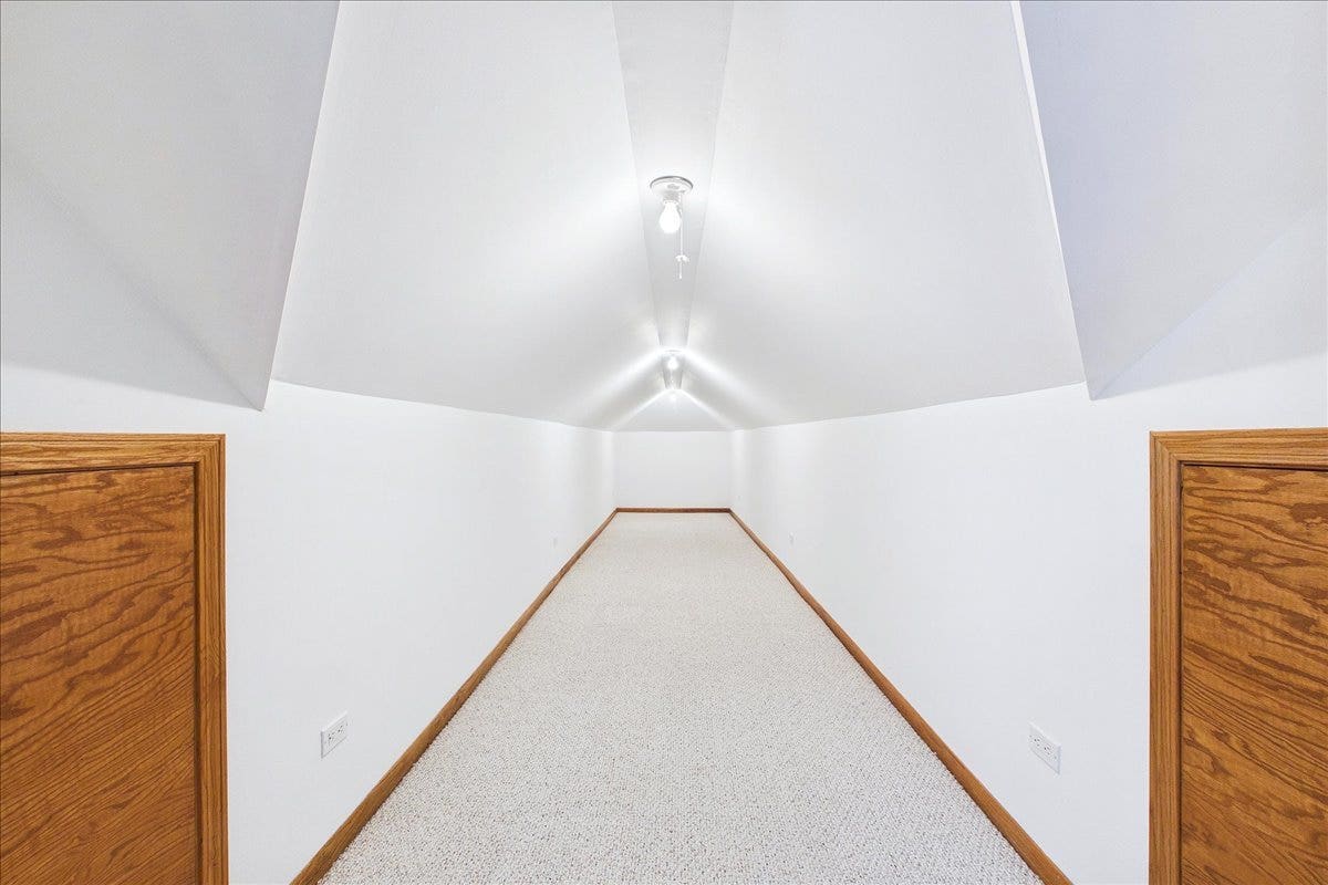 238 Westmoreland Drive, Wilmette, IL 60091 238 Westmoreland Drive, Wilmette, IL 60091