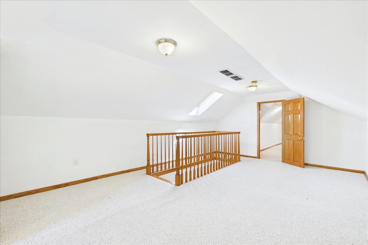 238 Westmoreland Drive, Wilmette, IL 60091 238 Westmoreland Drive, Wilmette, IL 60091
