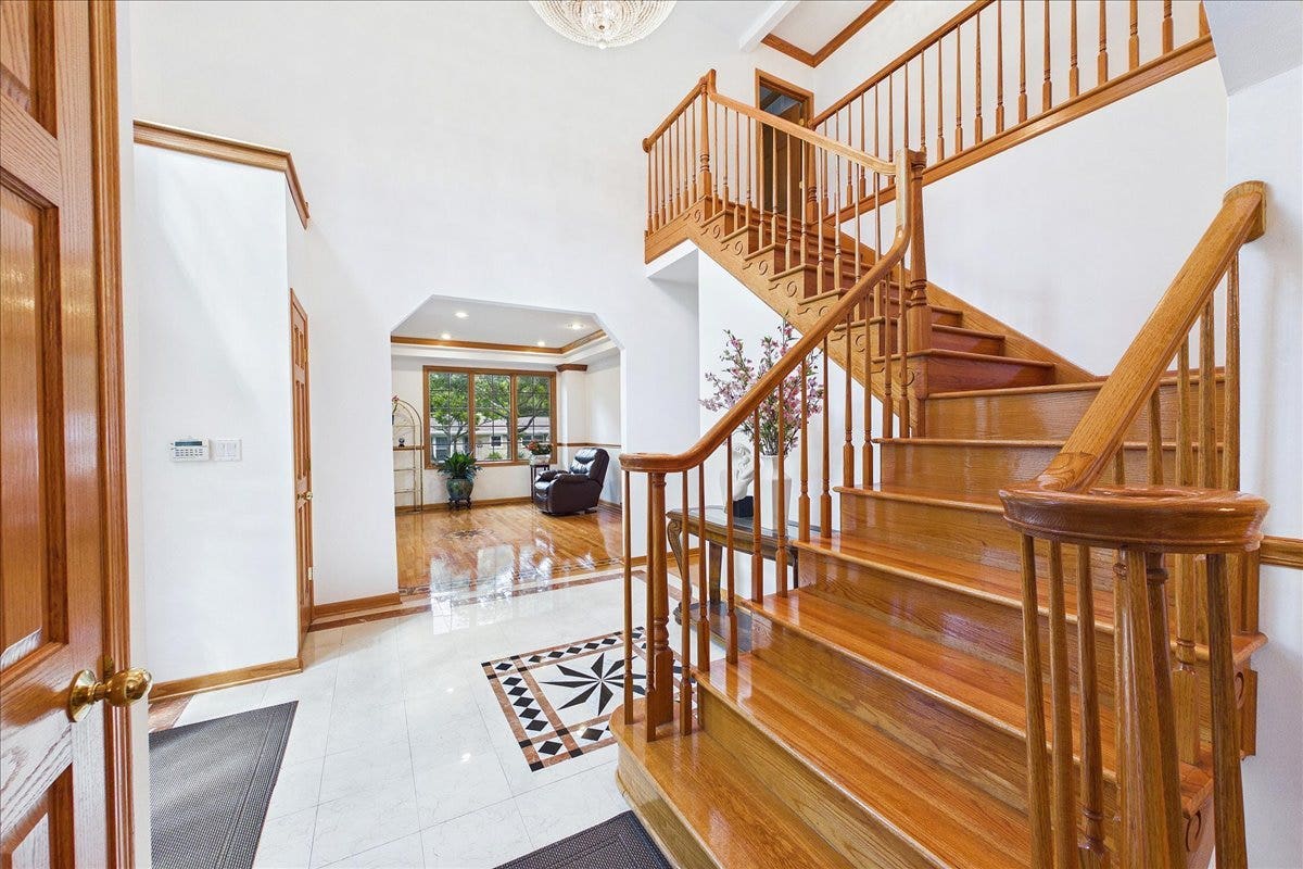 238 Westmoreland Drive, Wilmette, IL 60091 238 Westmoreland Drive, Wilmette, IL 60091