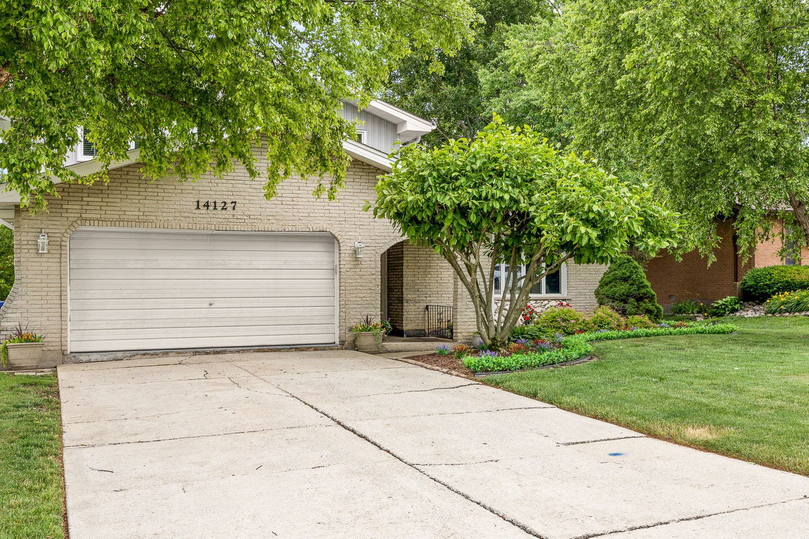 14127 Pheasant Lane, Orland Park, IL 60467 14127 Pheasant Lane, Orland Park, IL 60467