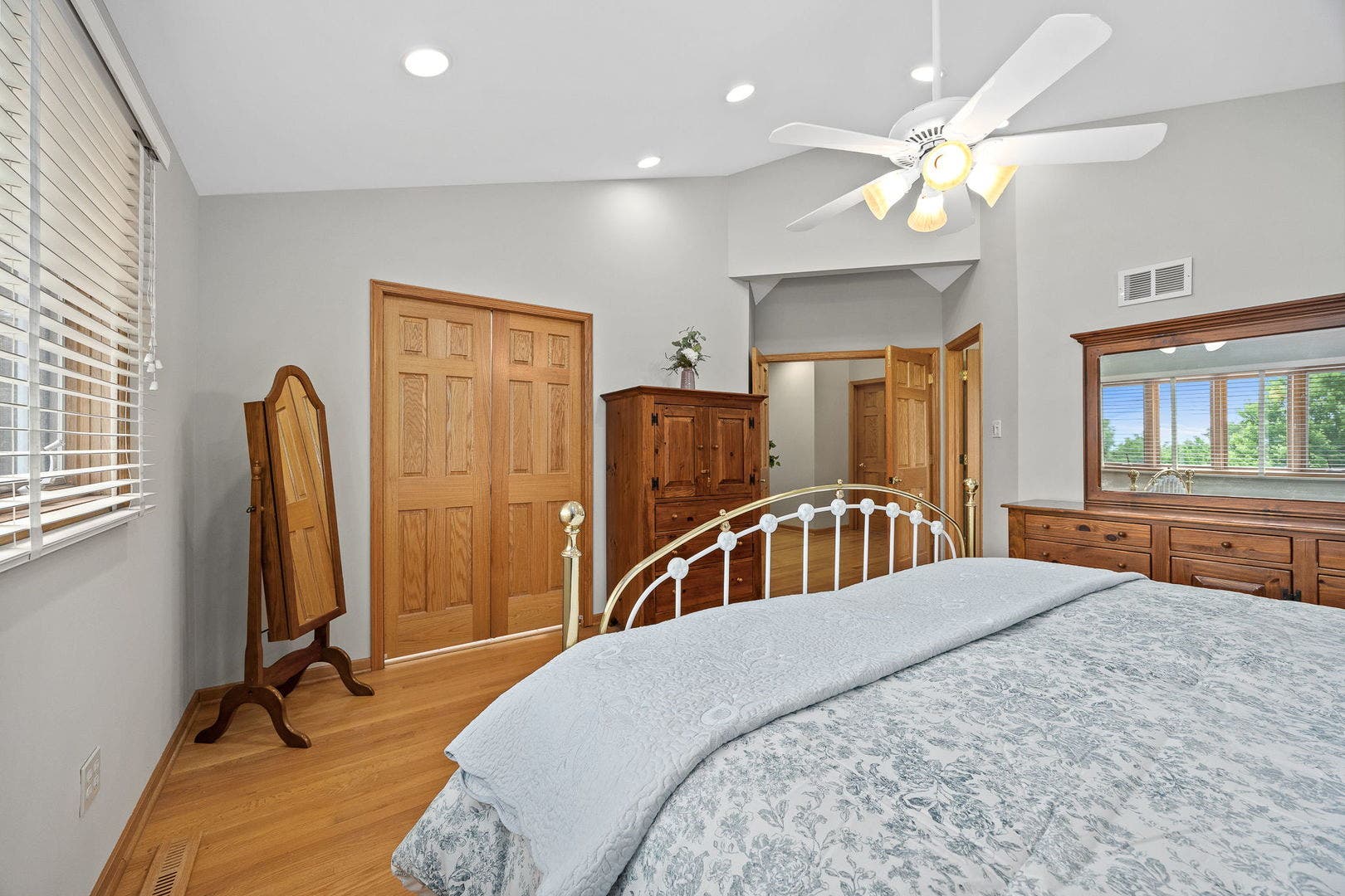 14127 Pheasant Lane, Orland Park, IL 60467 14127 Pheasant Lane, Orland Park, IL 60467