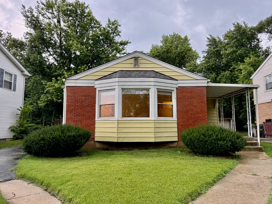 Property photo for 1121 Olive Road, Homewood, IL