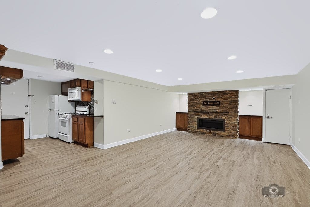 9761 Ravinia Lane, Orland Park, IL 60462