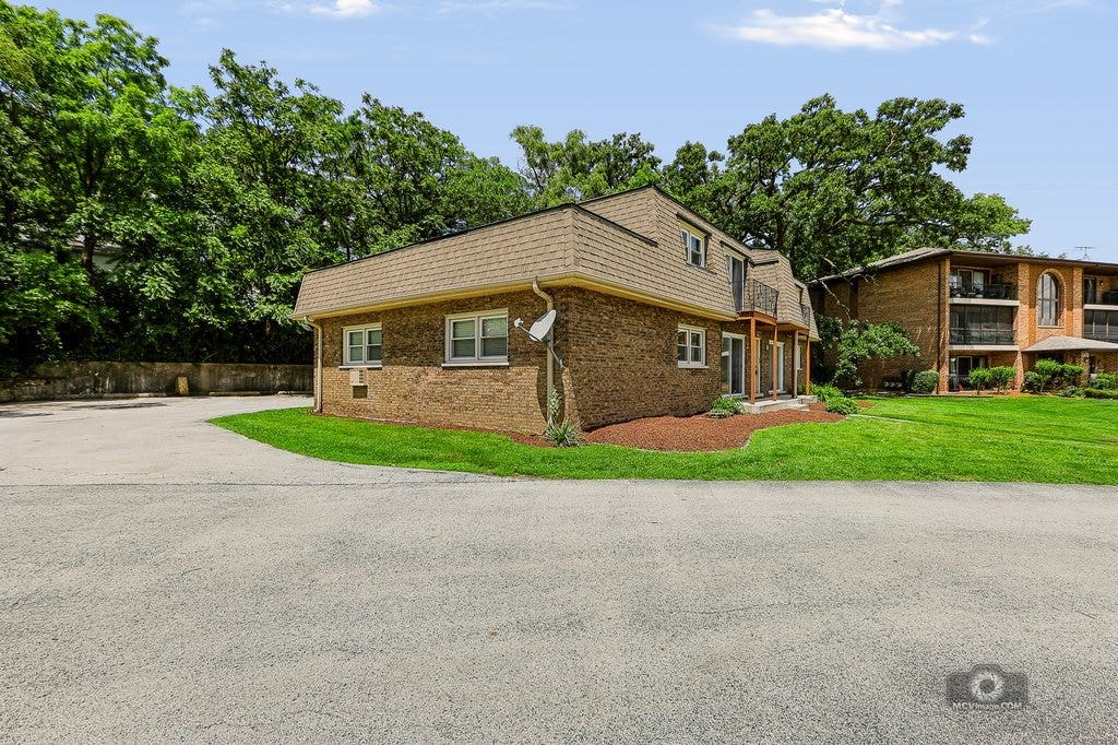 9761 Ravinia Lane, Orland Park, IL 60462