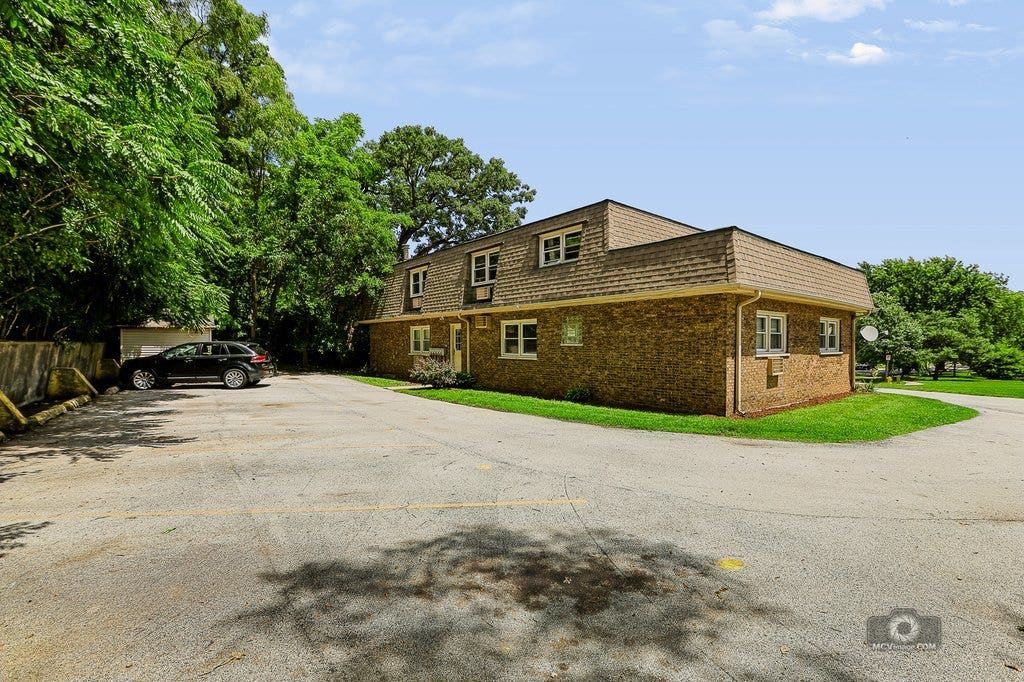 9761 Ravinia Lane, Orland Park, IL 60462