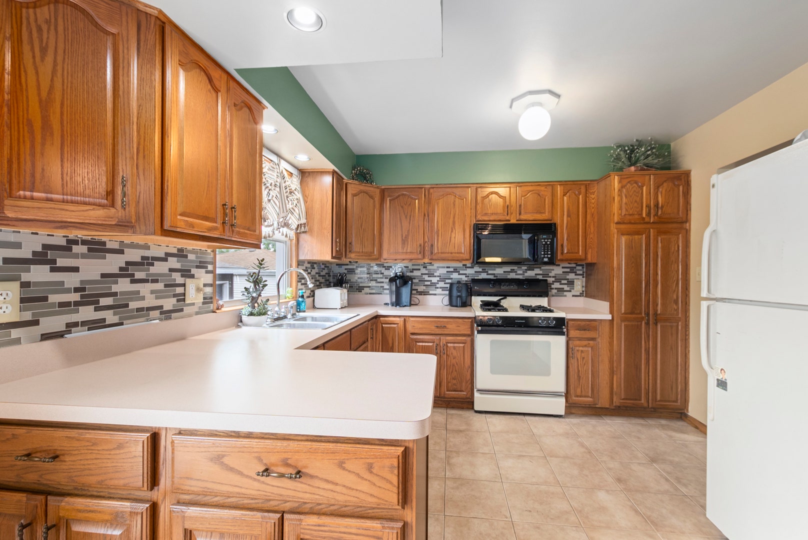 17313 64th Court, Tinley Park, IL 60477