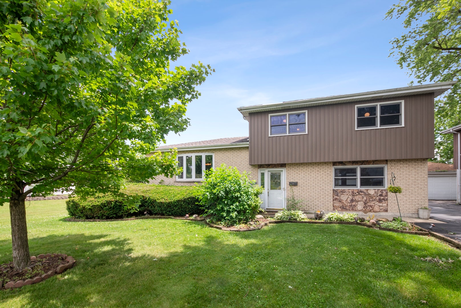 17313 64th Court, Tinley Park, IL 60477