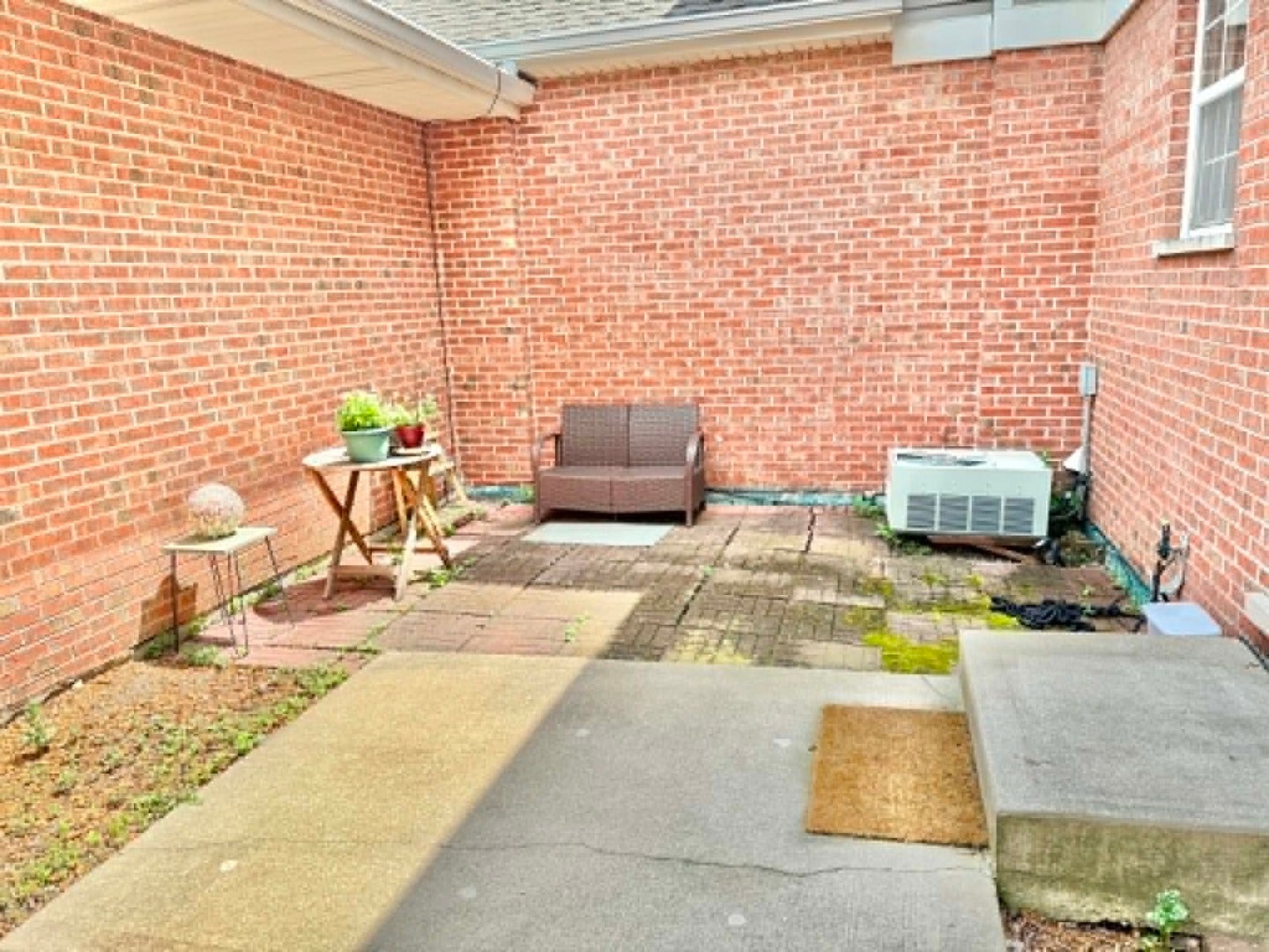 18614 W Point Drive, Tinley Park, IL 60477 18614 W Point Drive, Tinley Park, IL 60477